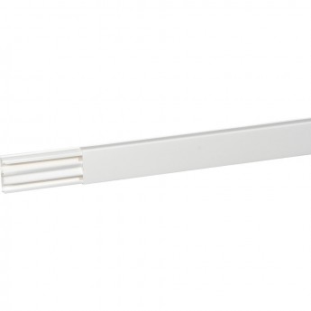 Мини-плинтус LEGRAND DLPlus 40x12,5 мм 2 отделения длина 2,1 м белый