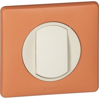 Лицевая панель LEGRAND Celiane выключатель 1-полюсный / переключатель Кат. № 0 670 01/02/05/31/32 слоновая кость Лицевая панель LEGRAND Celiane выключатель 1-полюсный / переключатель Кат. № 0 670 01/02/05/31/32 слоновая кость