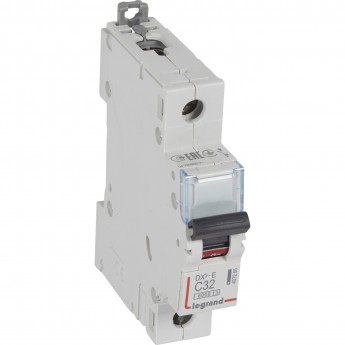 Автоматический выключатель LEGRAND DX³-E 6000 6 кА тип C 1П 230/400 В 32А 1 модуль белый Автоматический выключатель LEGRAND DX³-E 6000 6 кА тип C 1П 230/400 В 32А 1 модуль белый
