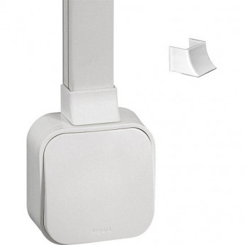 Адаптер LEGRAND Quteo для монтажа серии для мини-каналов Metra 15x10 белый Адаптер LEGRAND Quteo для монтажа серии для мини-каналов Metra 15x10 белый